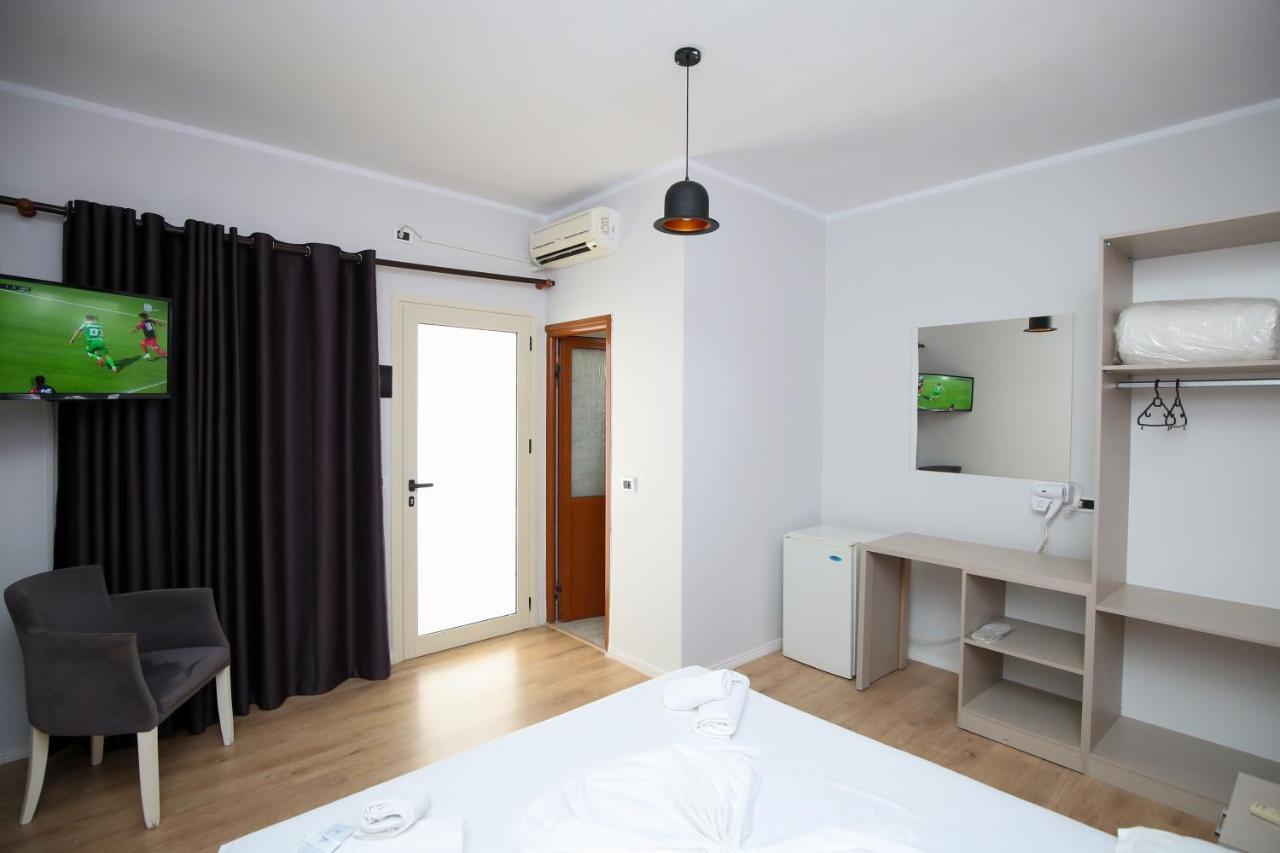 Skyhill Boutique Hotel Wlora Zewnętrze zdjęcie